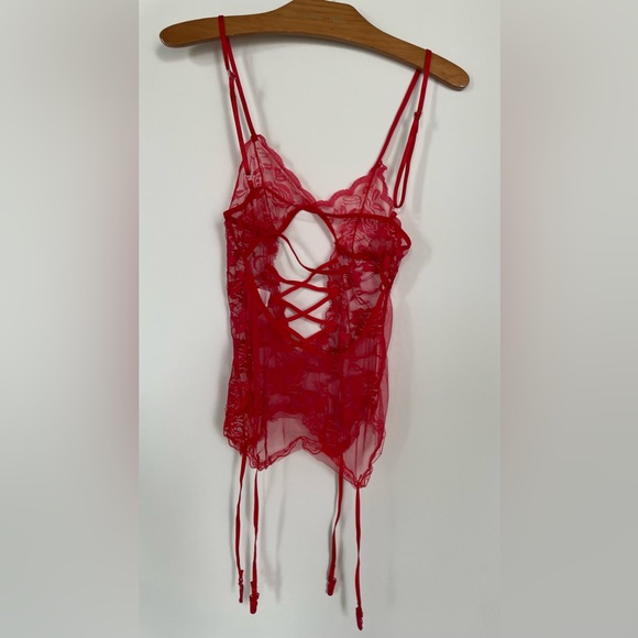 Small Lingerie Set - Picture 8 of 9